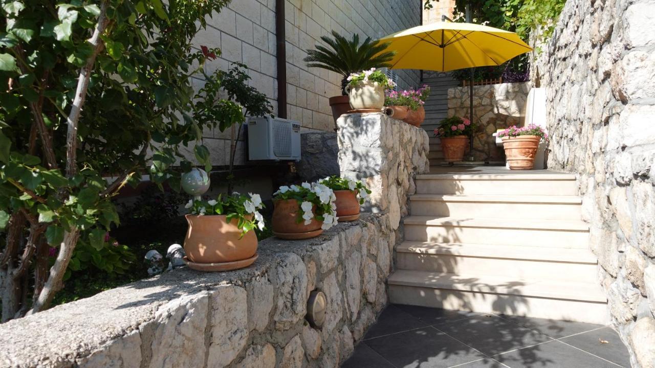 Apartments Mirela Млини Экстерьер фото