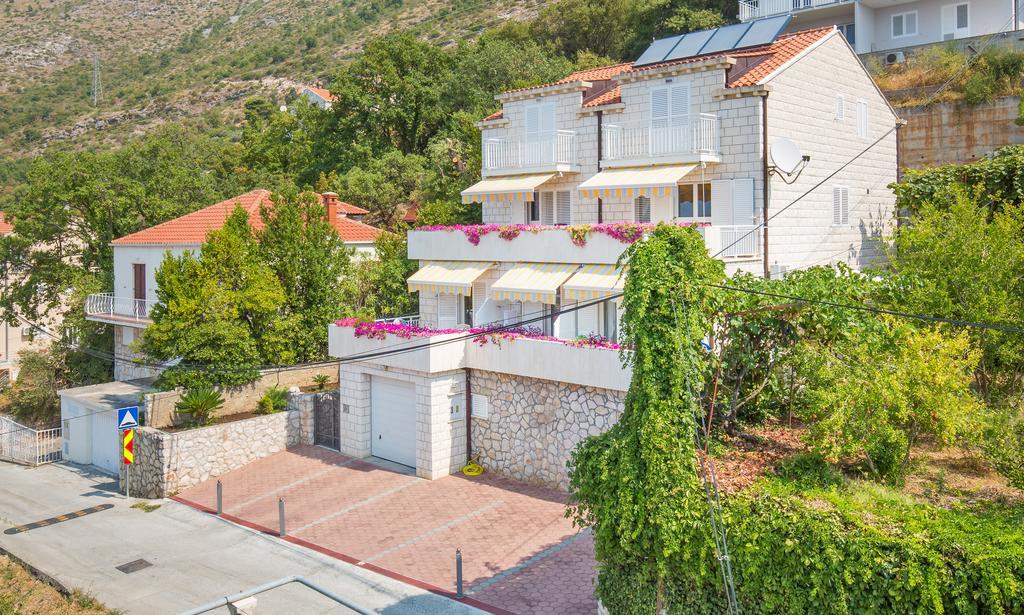 Apartments Mirela Млини Экстерьер фото