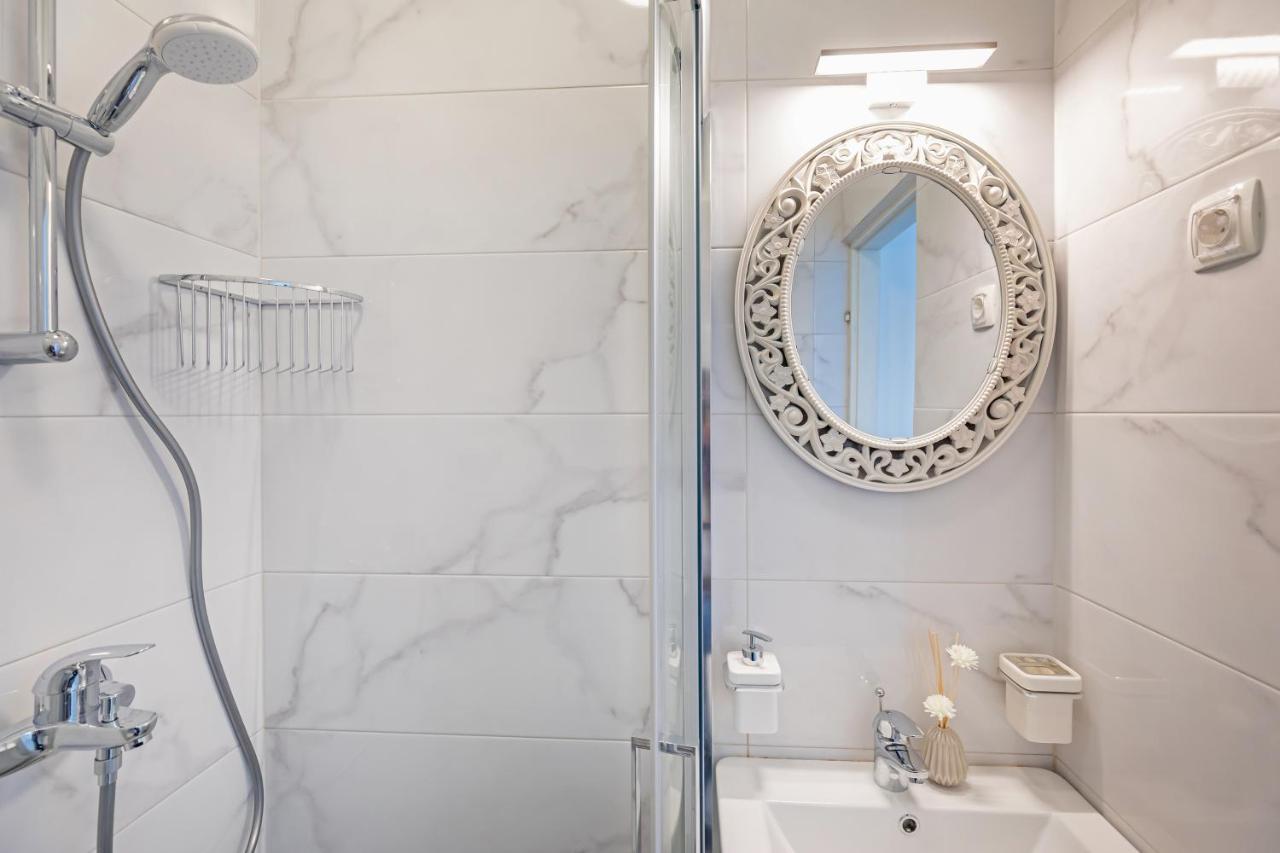 Apartments Mirela Млини Экстерьер фото